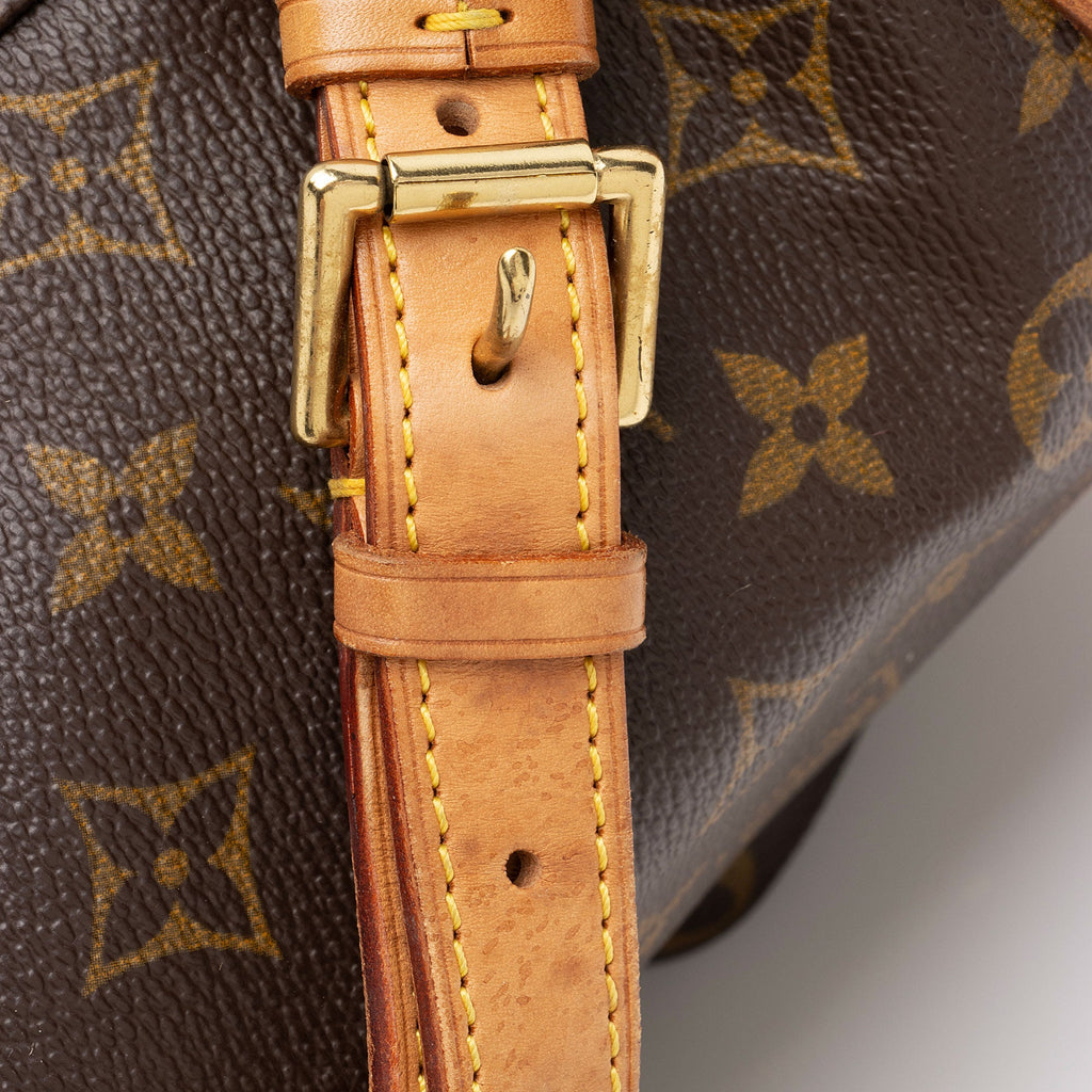 Louis Vuitton Vintage Monogram Canvas Montsouris MM Backpack (SHF-VG4QHQ)