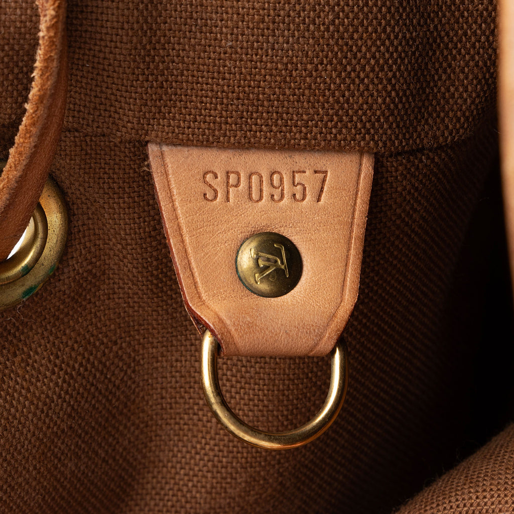 Louis Vuitton Vintage Monogram Canvas Montsouris MM Backpack (SHF-VG4QHQ)