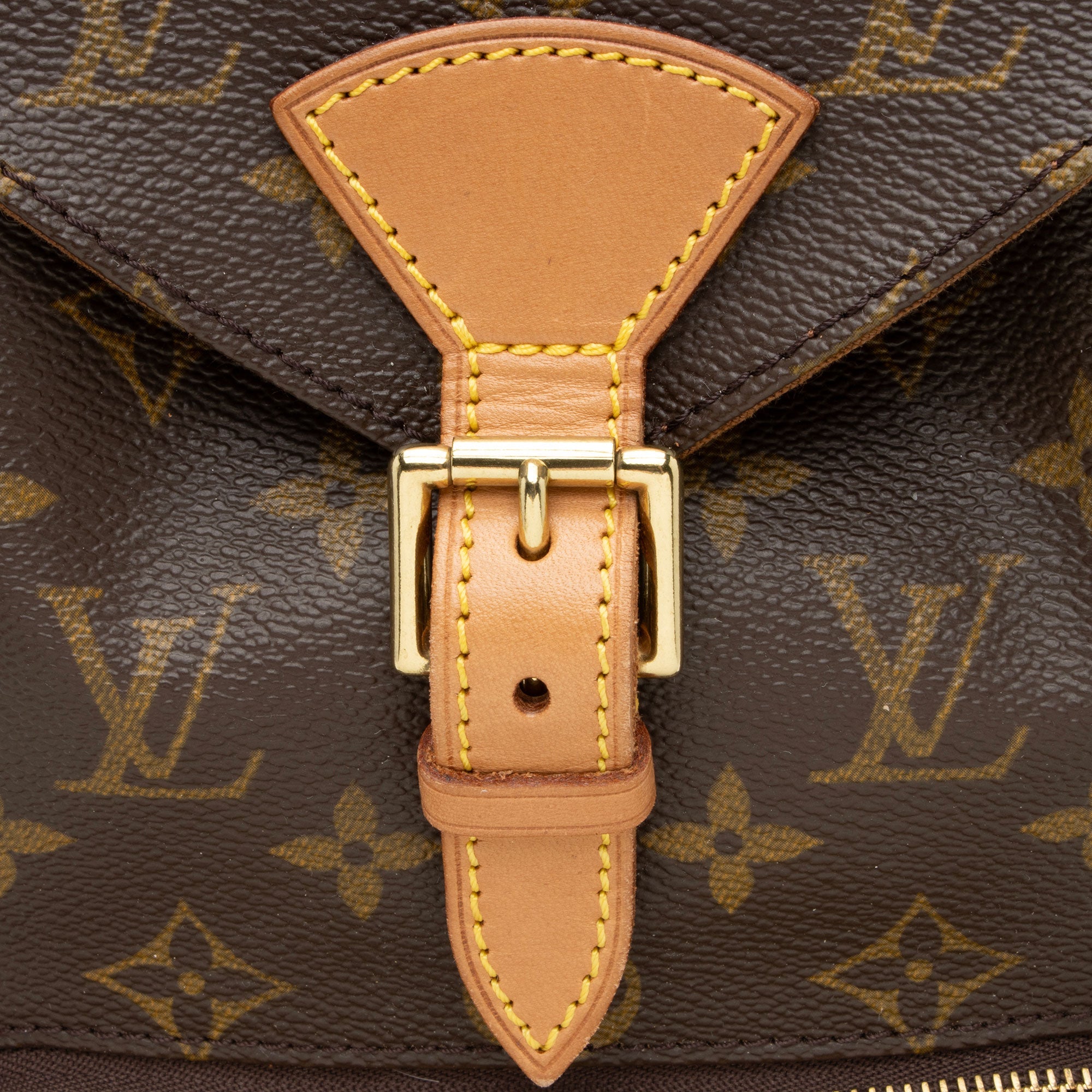 Louis Vuitton Vintage Monogram Canvas Montsouris MM Backpack (SHF-fLlzLX)