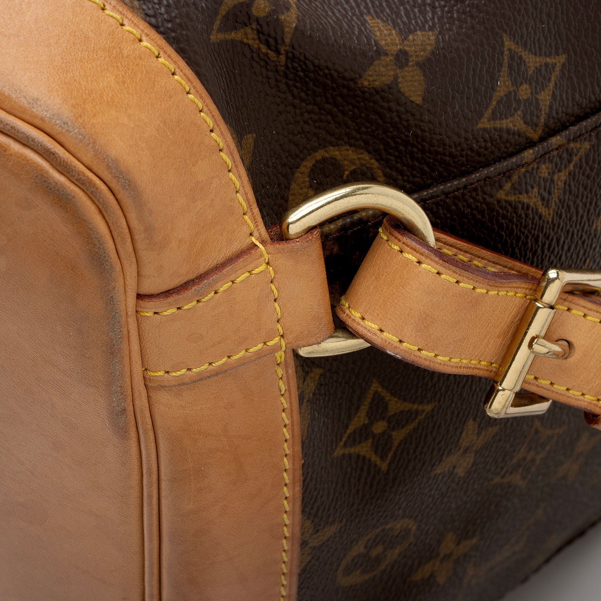 Louis Vuitton Vintage Monogram Canvas Montsouris MM Backpack (SHF-TshViZ)