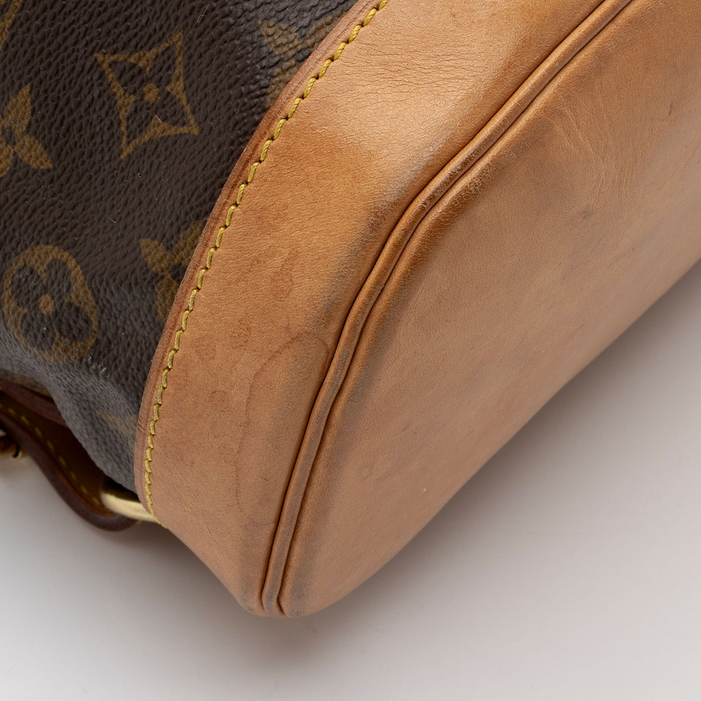 Louis Vuitton Vintage Monogram Canvas Montsouris MM Backpack (SHF-TshViZ)