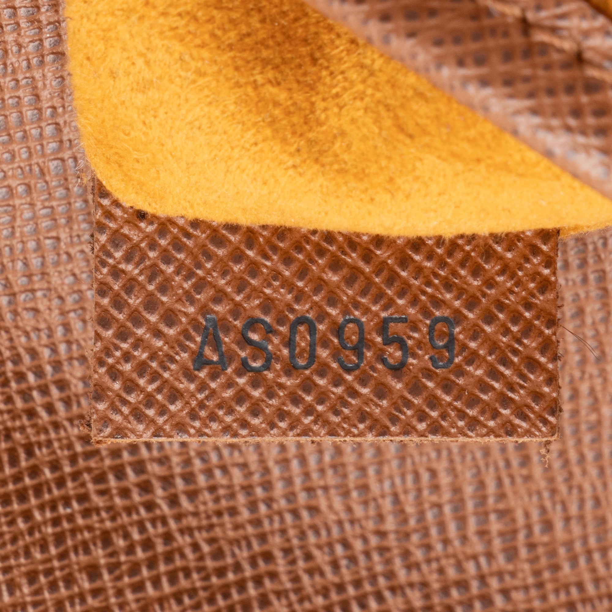 Louis Vuitton Vintage Monogram Canvas Musette Salsa Shoulder Bag (SHF-23579)