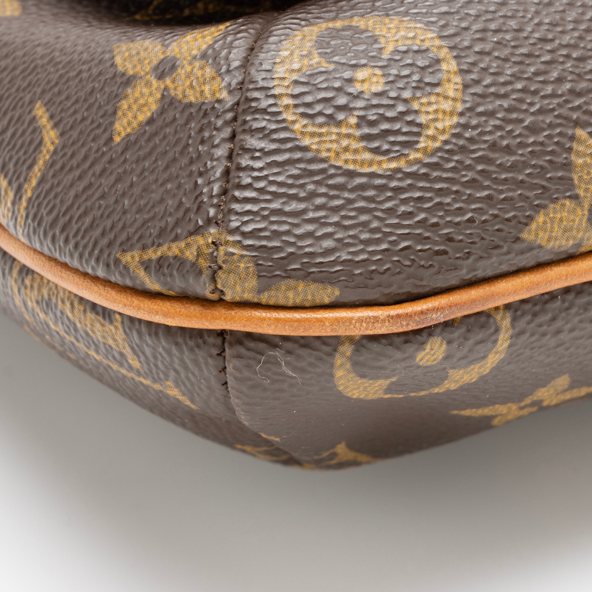 Louis Vuitton Vintage Monogram Canvas Musette Salsa Shoulder Bag (SHF-23579)