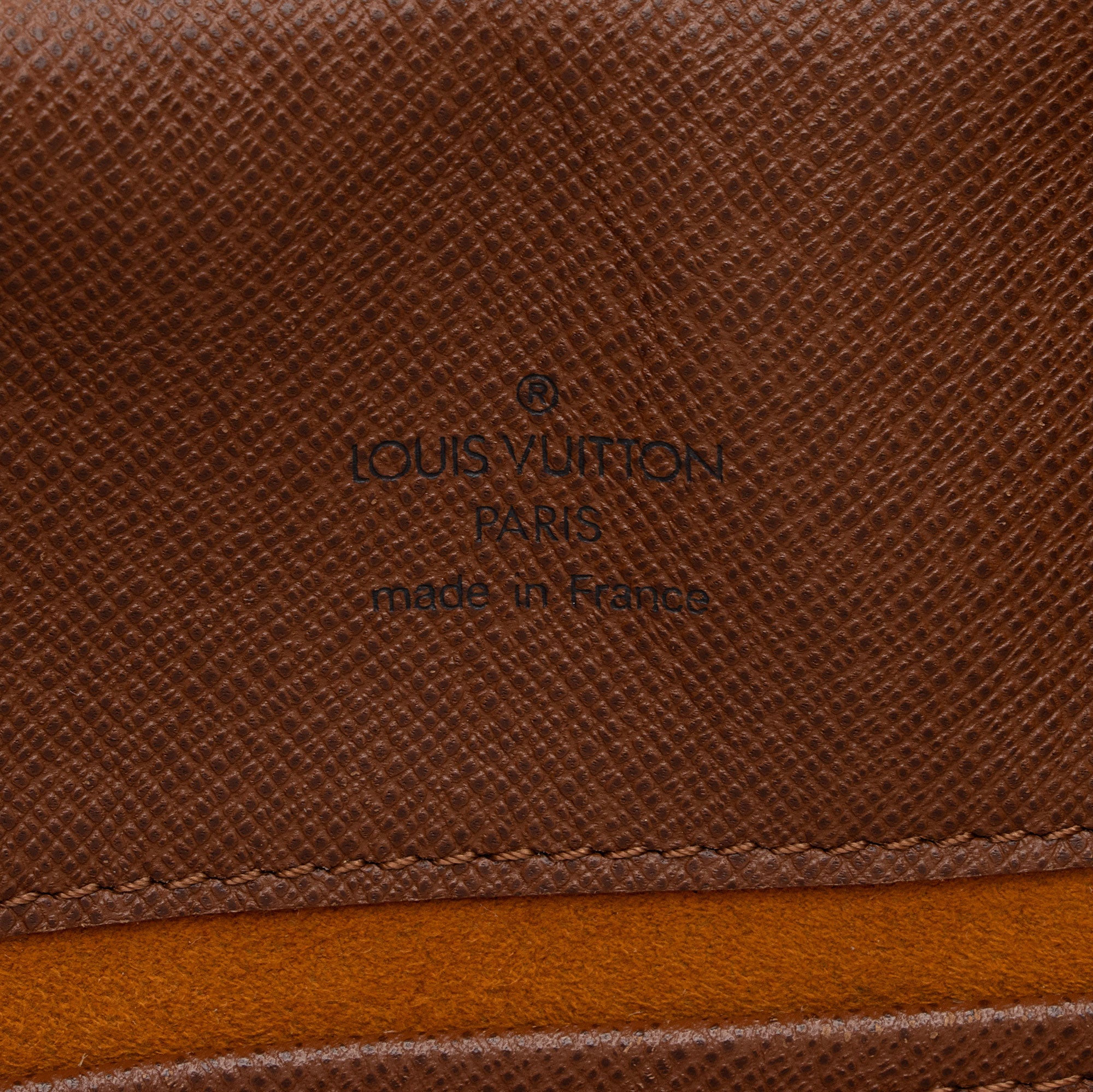 Louis Vuitton Vintage Monogram Canvas Musette Tango Shoulder Bag (SHF-KMDI1u)