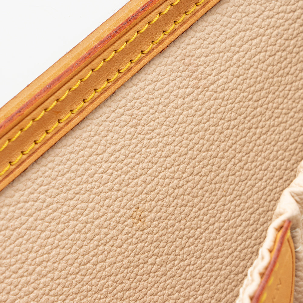 Louis Vuitton Vintage Monogram Canvas Nice Beauty Case (SHF-21409)