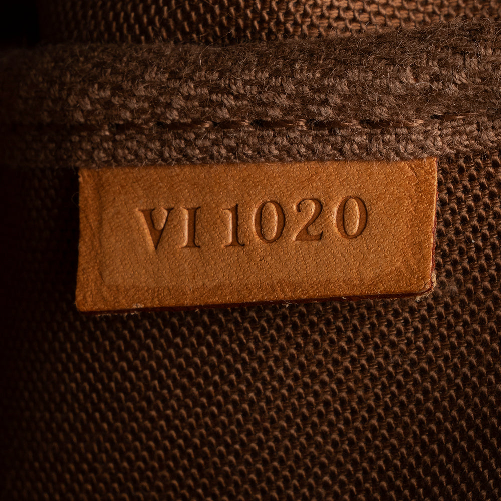 Louis Vuitton Vintage Monogram Canvas Pochette Accessoires (SHF-16841)