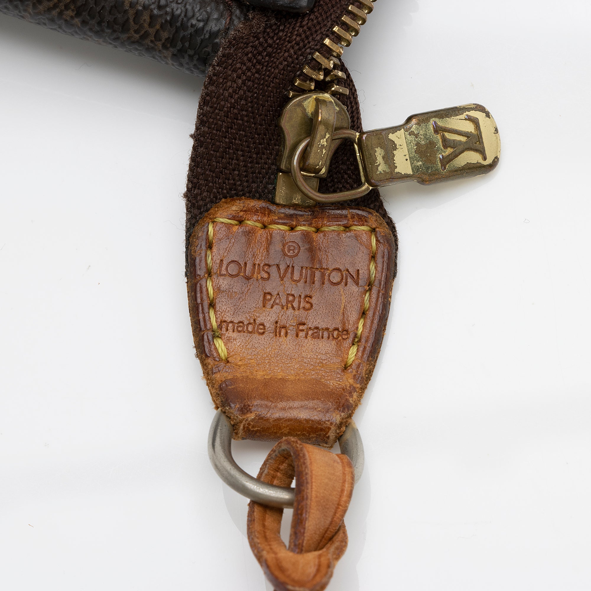 Louis Vuitton Vintage Monogram Canvas Pochette Accessoires (SHF-31L4en)