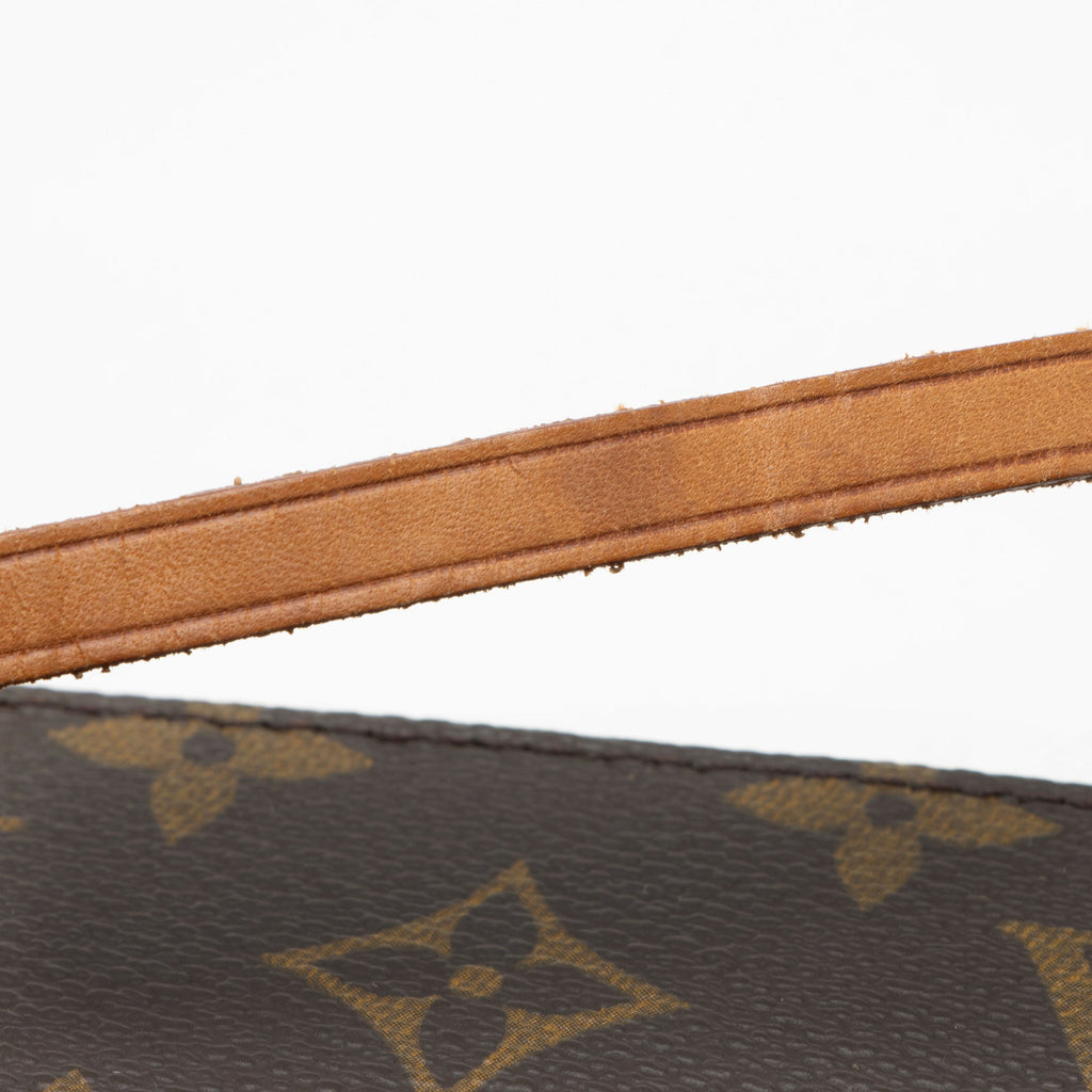 Louis Vuitton Vintage Monogram Canvas Pochette Accessoires (SHF-UFdRwc)
