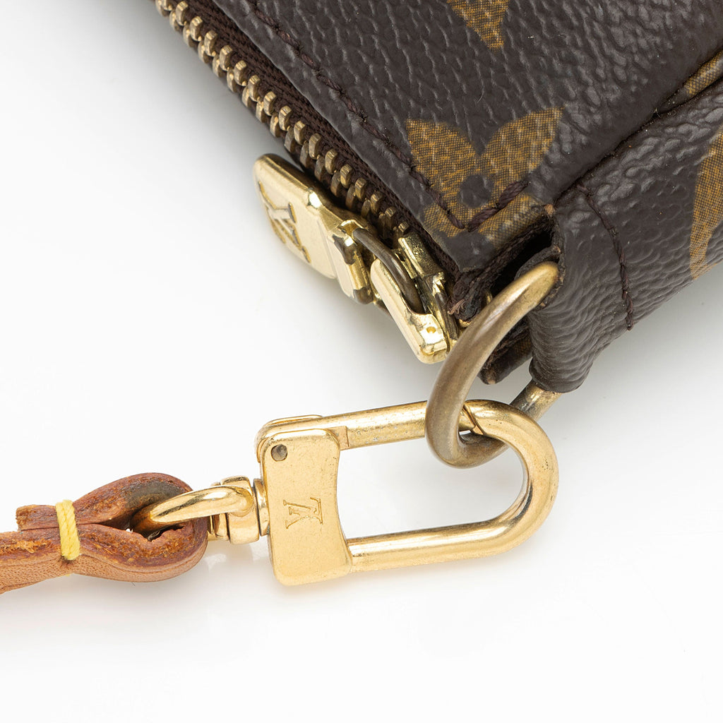 Louis Vuitton Vintage Monogram Canvas Pochette Accessoires (SHF-UFdRwc)