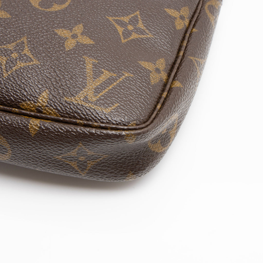 Louis Vuitton Vintage Monogram Canvas Pochette Accessoires