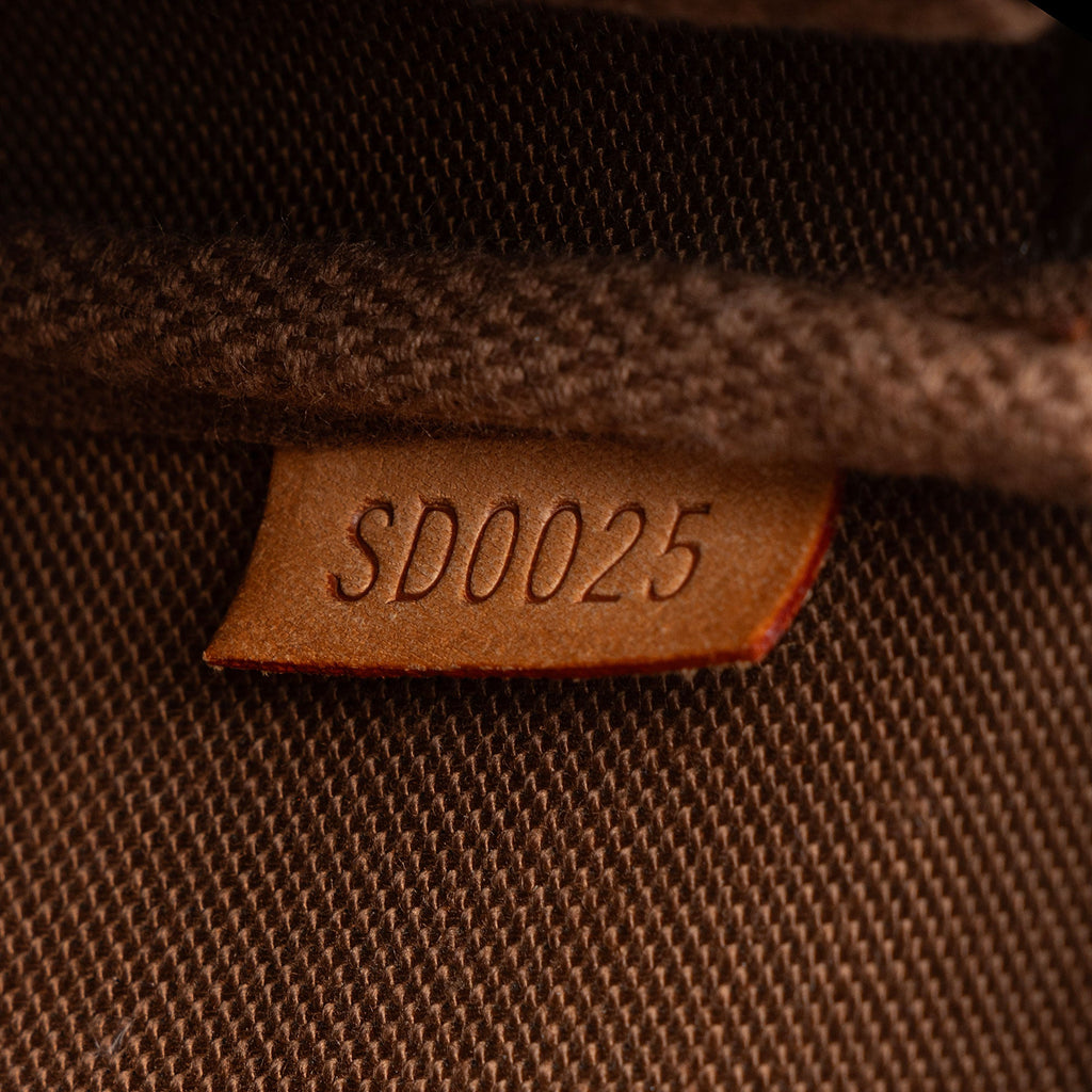 Louis Vuitton Vintage Monogram Canvas Pochette Accessoires