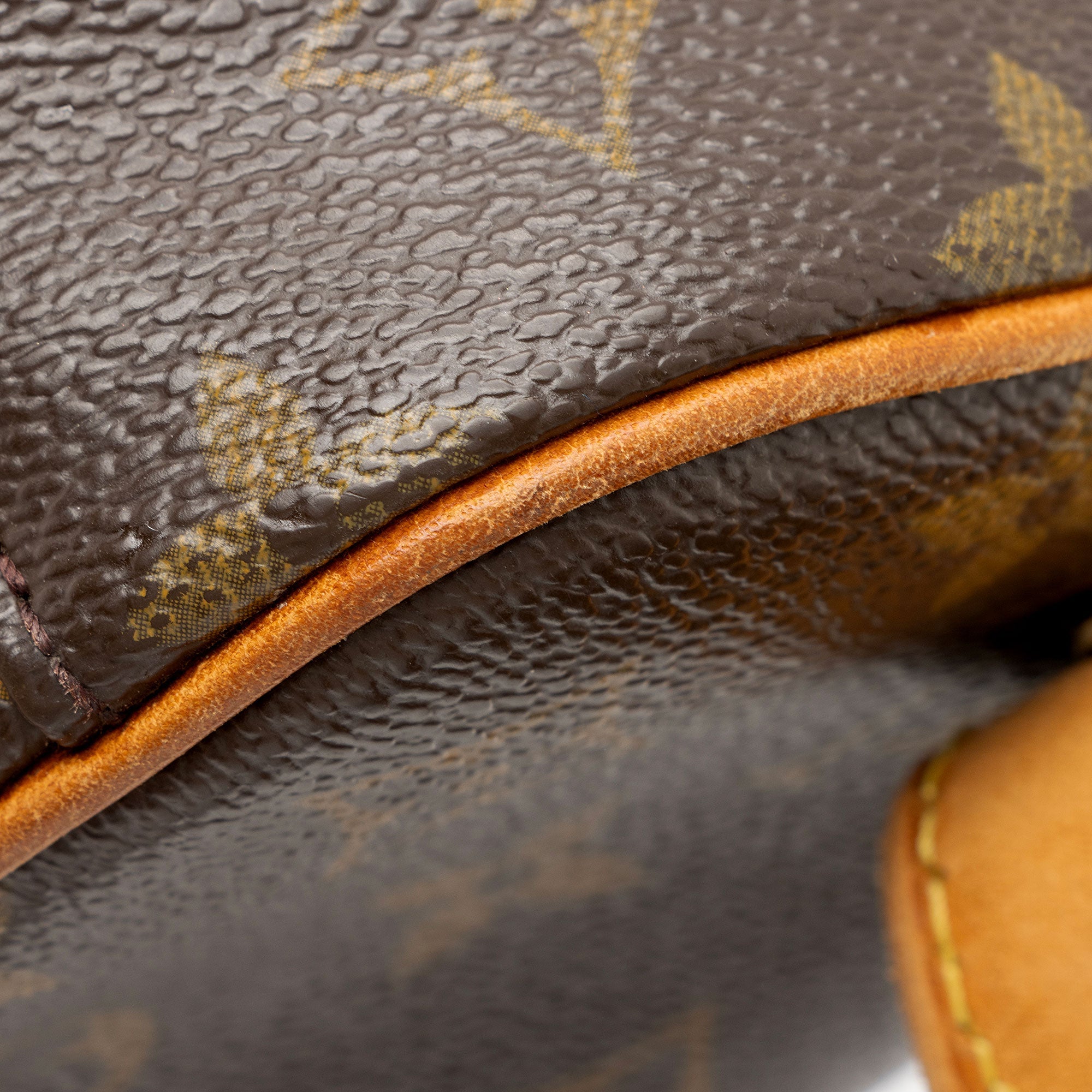 Louis Vuitton Vintage Monogram Canvas Pochette Gange Sling Bag (SHF-pkhPwp)