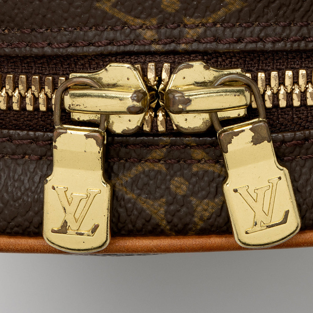 Louis Vuitton Vintage Monogram Canvas Pochette Gange Sling Bag (SHF-BjNVCp)