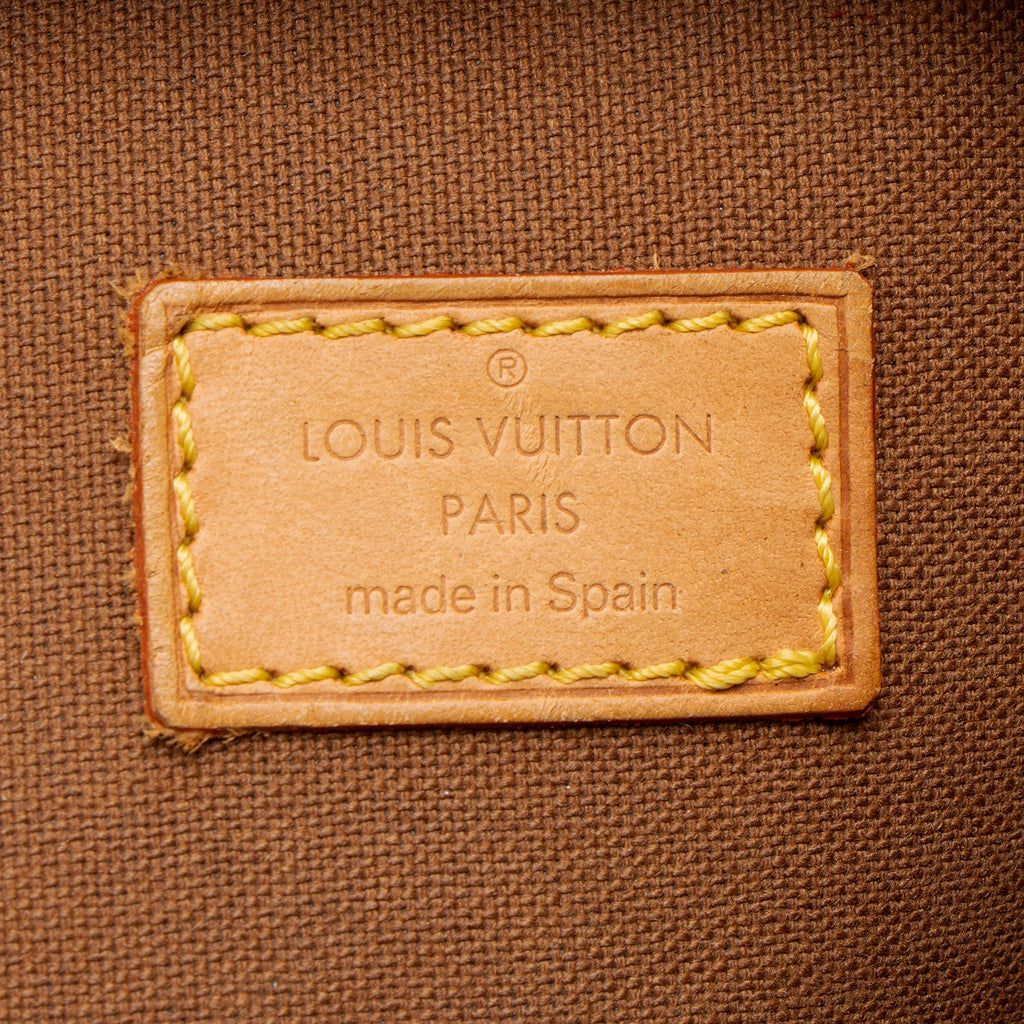 Louis Vuitton Vintage Monogram Canvas Pochette Gange Sling Bag