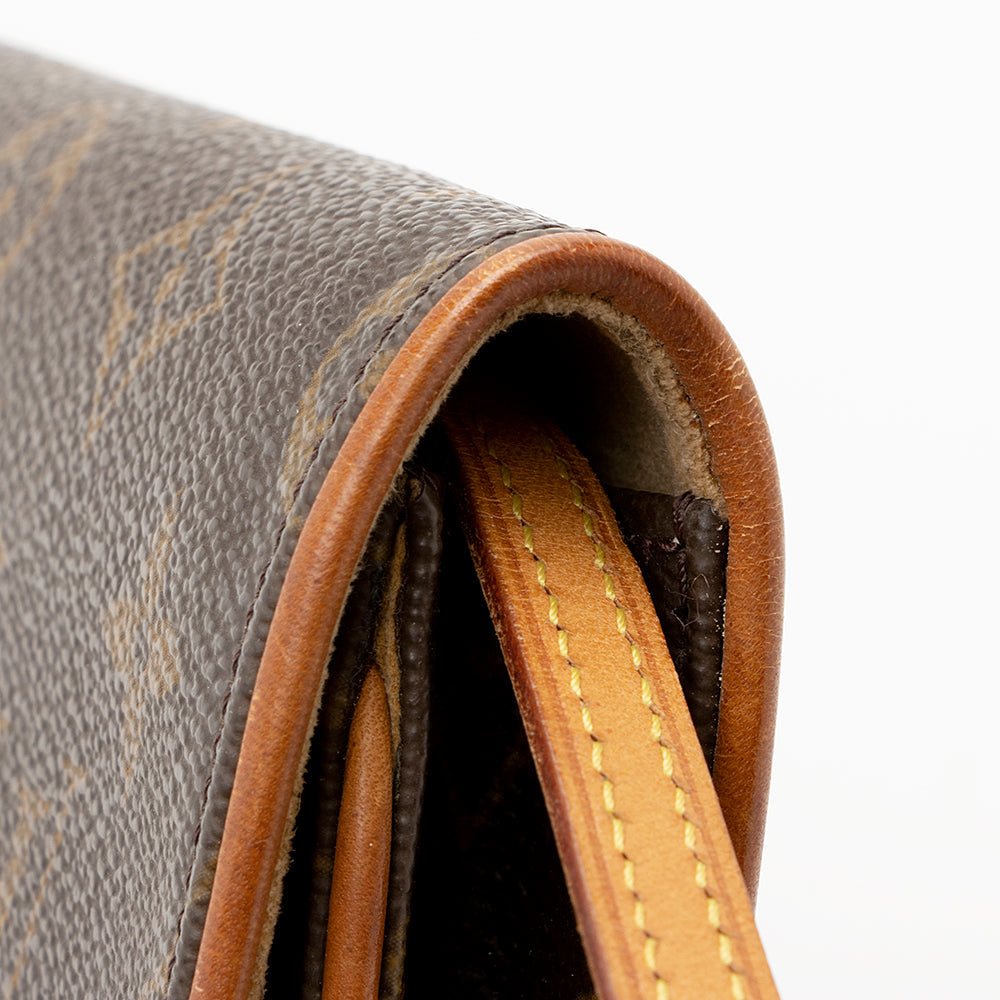 Louis Vuitton Vintage Monogram Canvas Pochette Twin GM Shoulder Bag (SHF-20791)