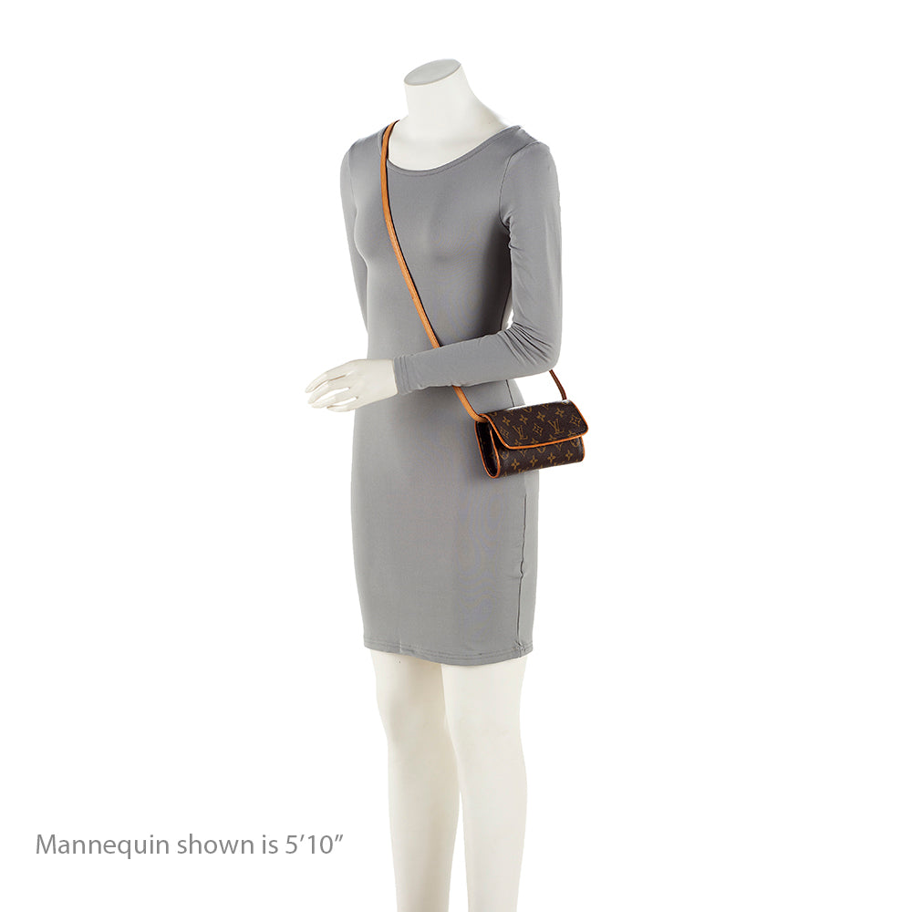Louis Vuitton Vintage Monogram Canvas Pochette Twin GM Shoulder Bag (SHF-lrMdPe)