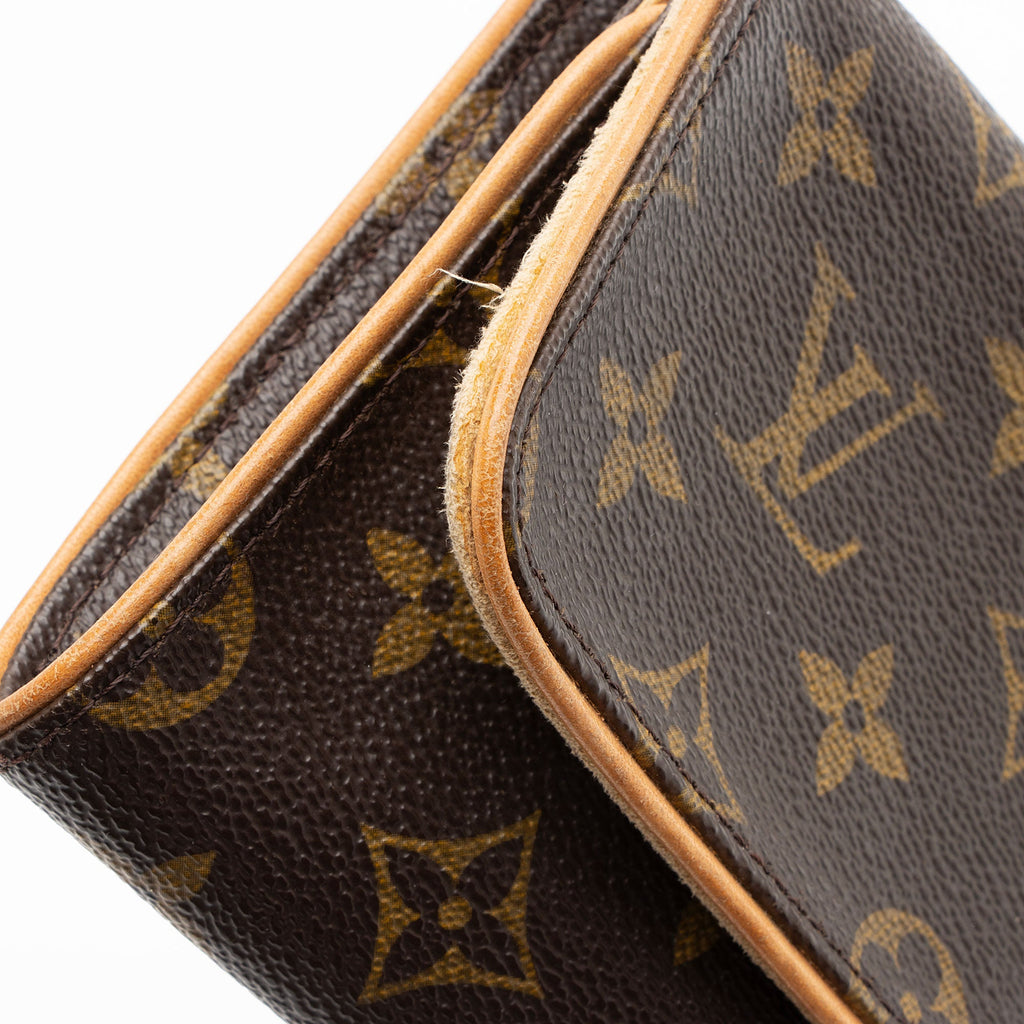 Louis Vuitton Vintage Monogram Canvas Pochette Twin GM Shoulder Bag