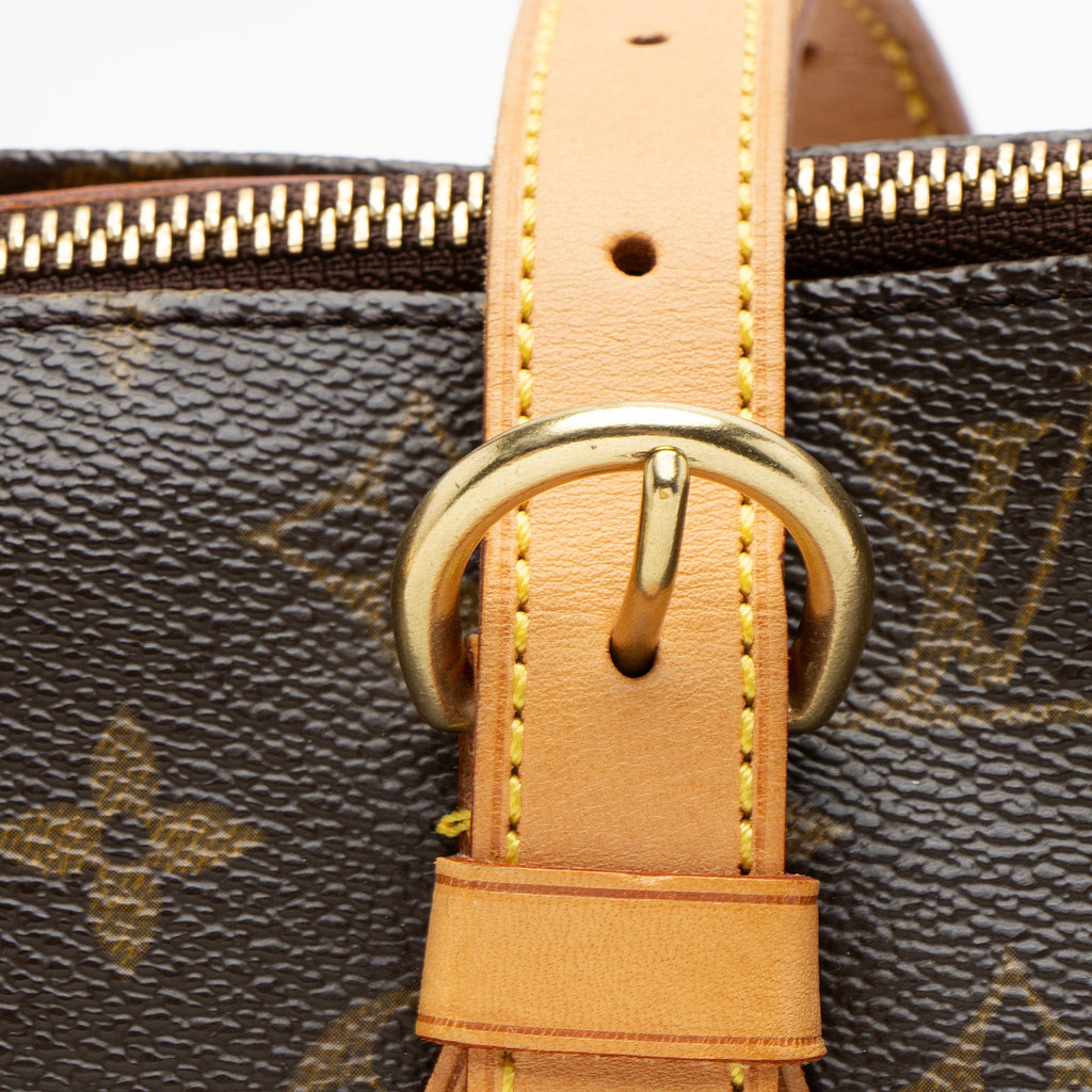 Louis Vuitton Vintage Monogram Canvas Popincourt Haute Shoulder Bag