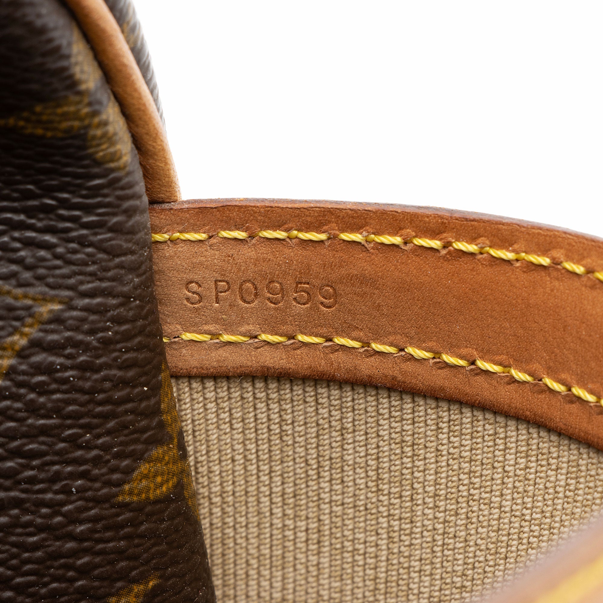 Louis Vuitton Vintage Monogram Canvas Reporter PM Messenger