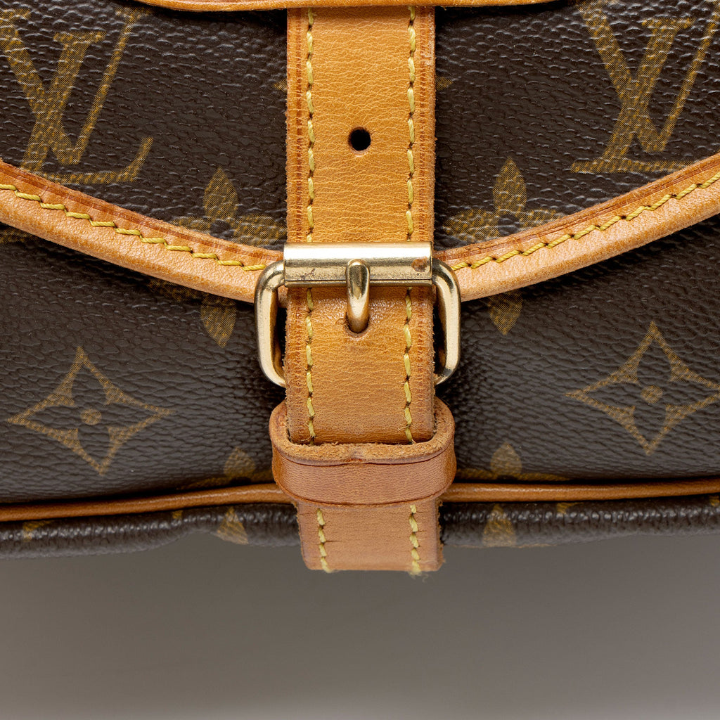 Louis Vuitton Vintage Monogram Canvas Saumur 30 Messenger