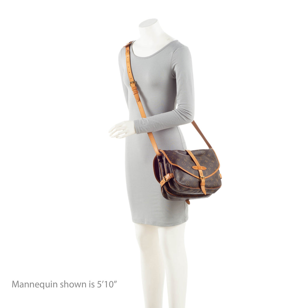 Louis Vuitton Vintage Monogram Canvas Saumur 30 Messenger