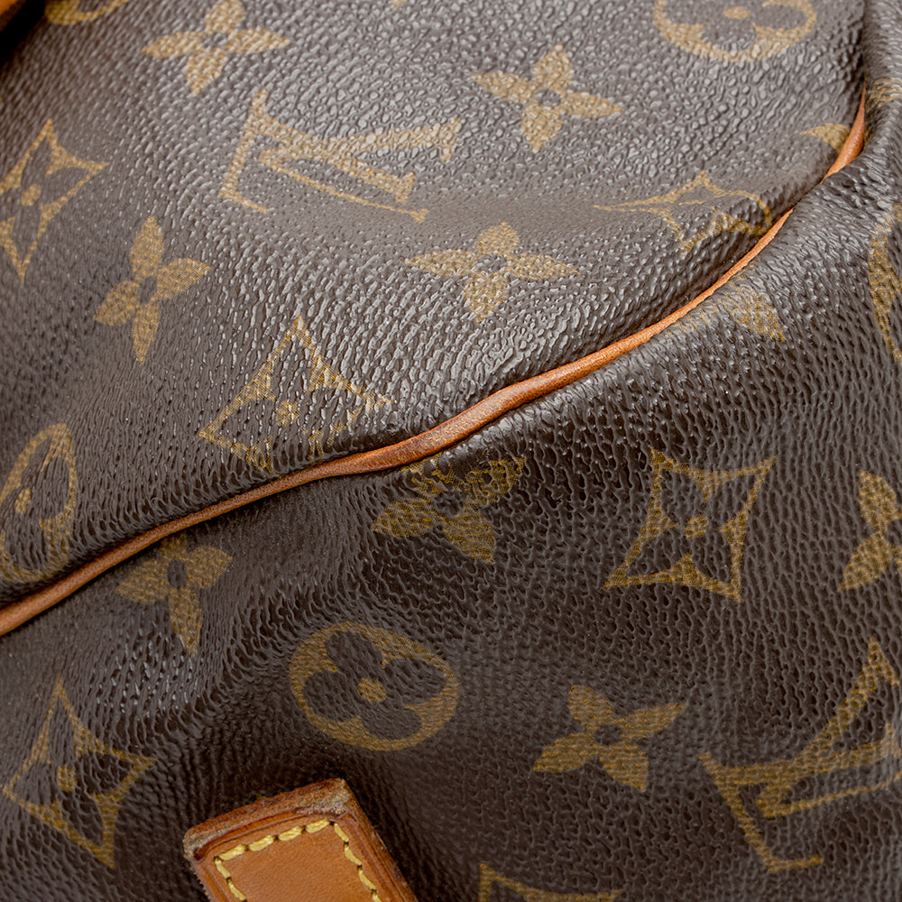 Louis Vuitton Vintage Monogram Canvas Saumur 35 Messenger Bag (SHF-21228)