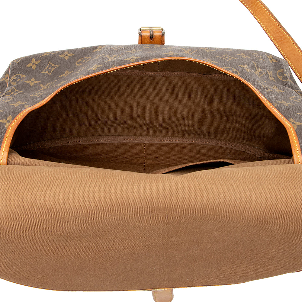 Louis Vuitton Vintage Monogram Canvas Saumur 35 Messenger Bag (SHF-21228)
