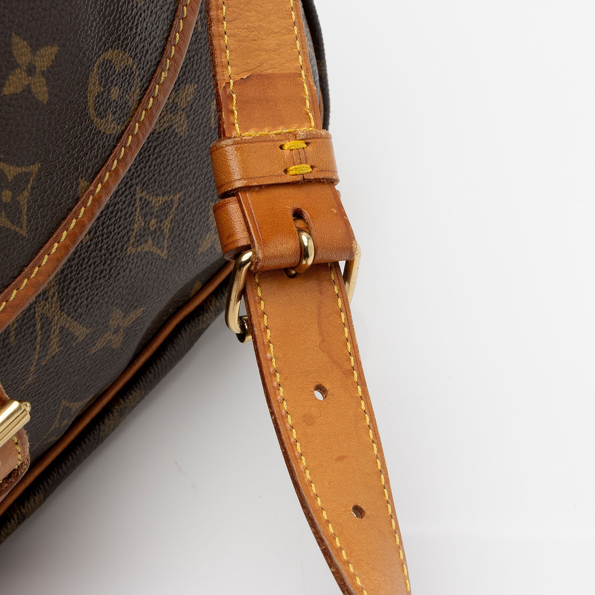 Louis Vuitton Vintage Monogram Canvas Saumur 35 Messenger Bag (SHF-Tk3PjK)