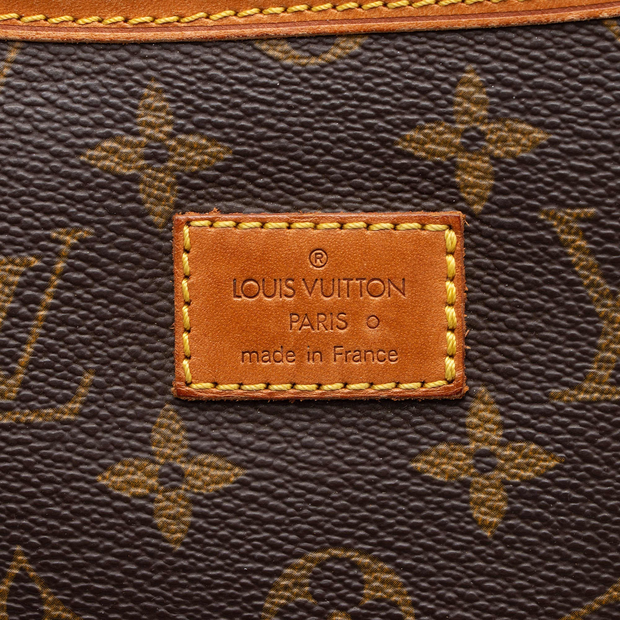 Louis Vuitton Vintage Monogram Canvas Saumur 35 Messenger