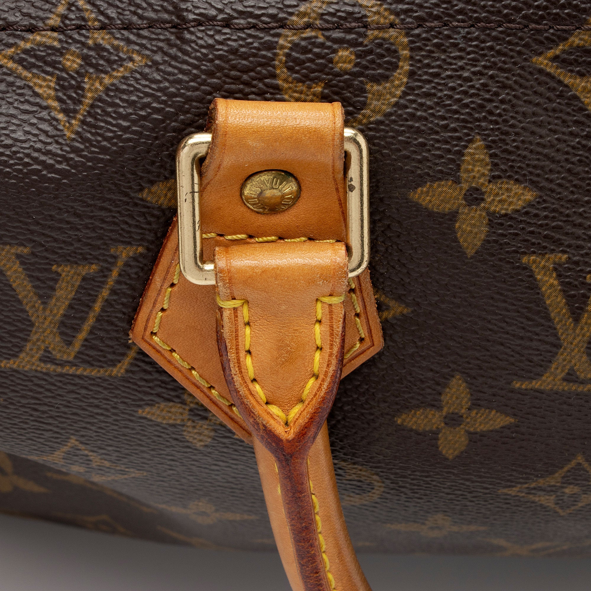 Louis Vuitton Vintage Monogram Canvas Speedy 25 Satchel (SHF-SoiU9a)