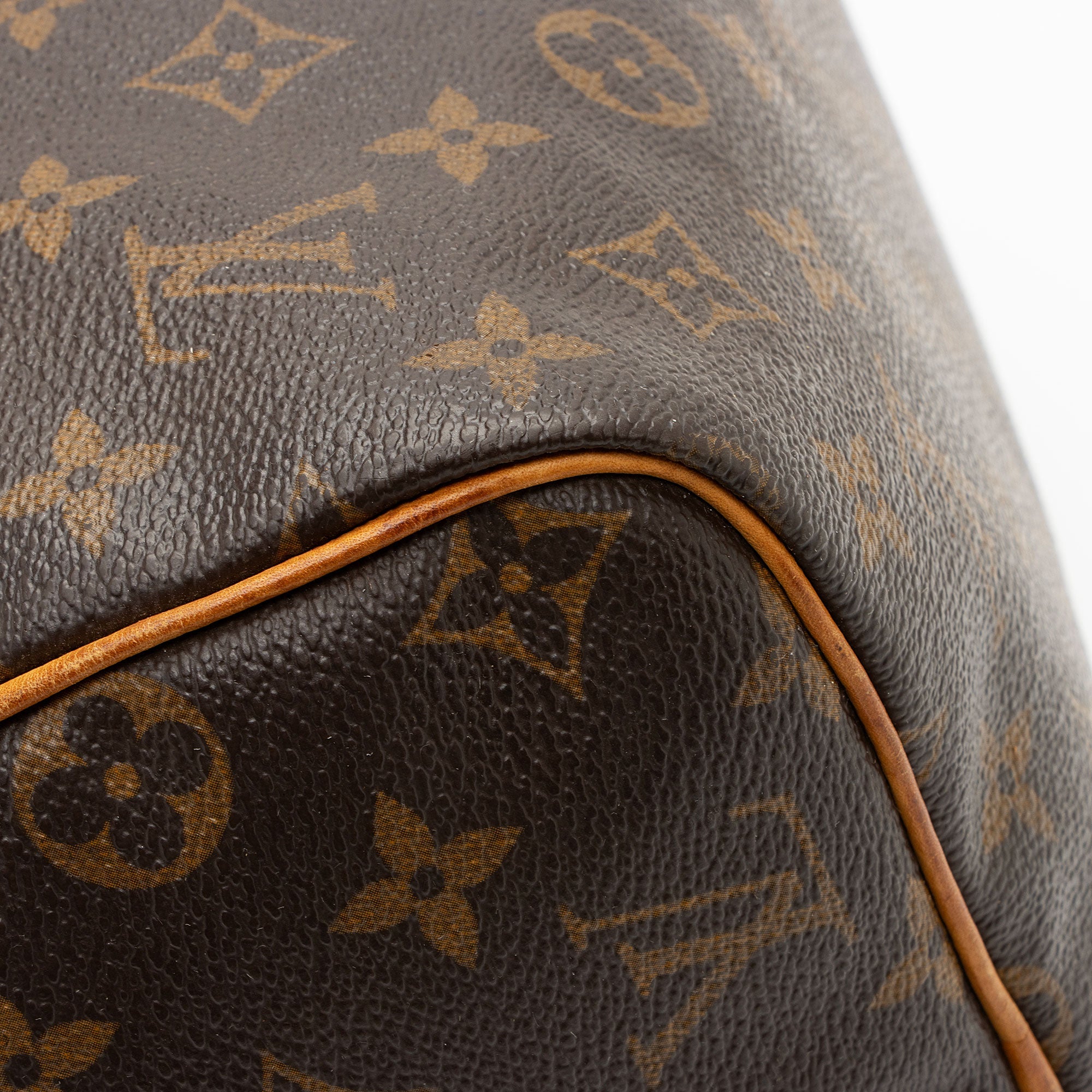 Louis Vuitton Vintage Monogram Canvas Speedy 30 Satchel (SHF-suVW6Y)