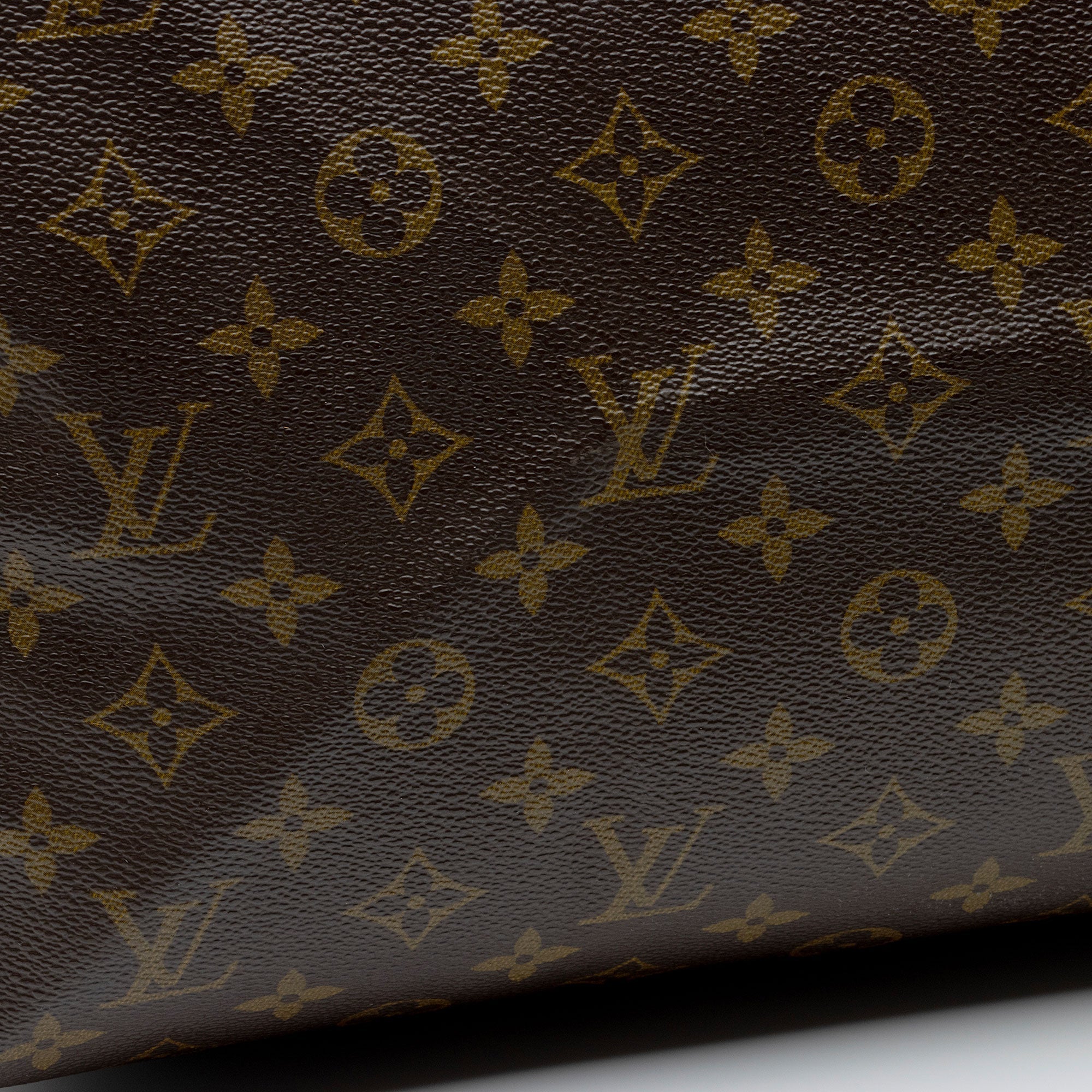 Louis Vuitton Vintage Monogram Canvas Speedy 40 Satchel (SHF-eyYBWC)