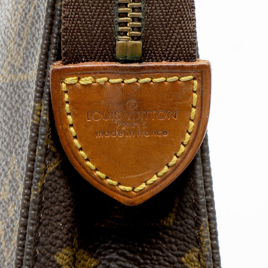 Louis Vuitton Vintage Monogram Canvas Toiletry Pouch 19