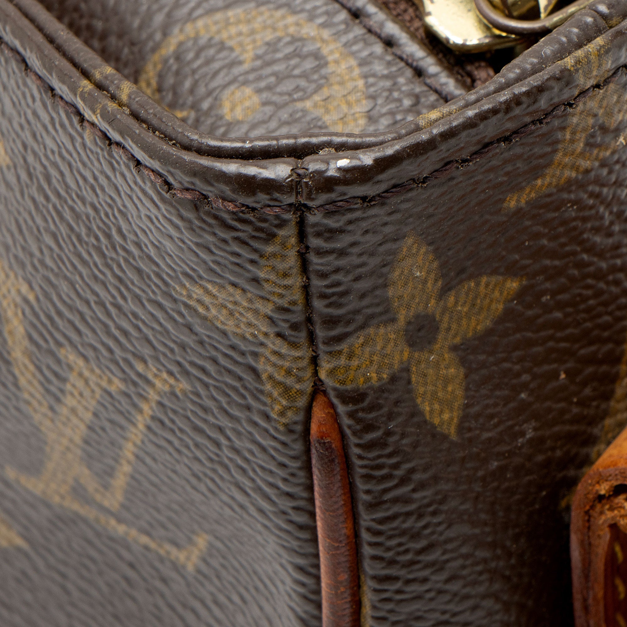 Louis Vuitton Vintage Monogram Canvas Viva Cite MM Shoulder Bag