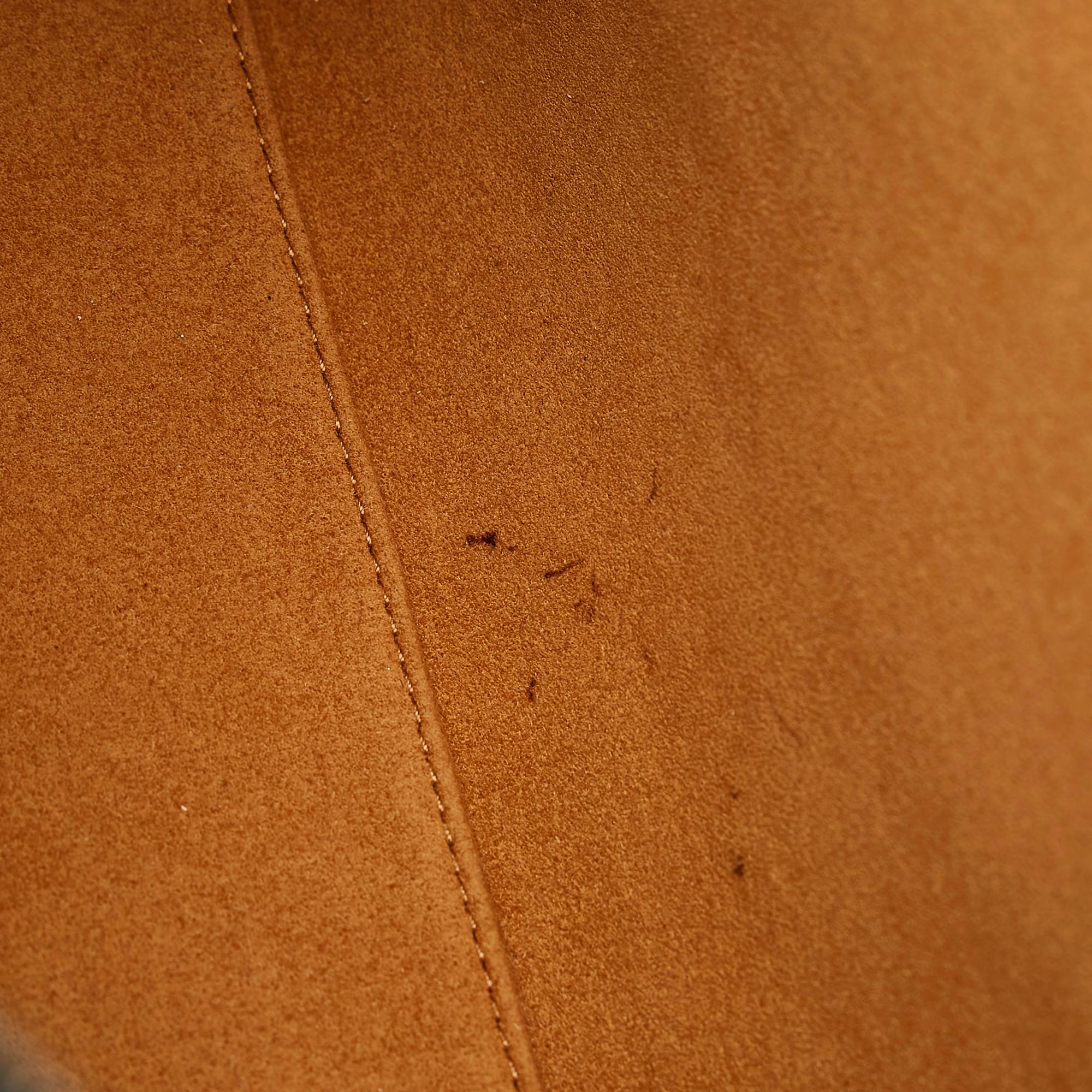 MCM Grained Calfskin Medium Ella (SHG-37897)