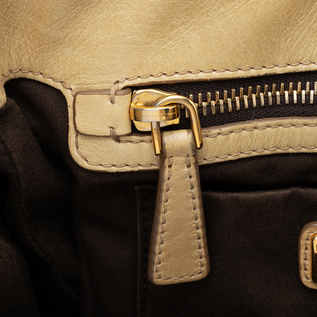 Miu Miu Calfskin Lux Matelasse Bauletto Aperto Satchel (SHF-JstGxR)