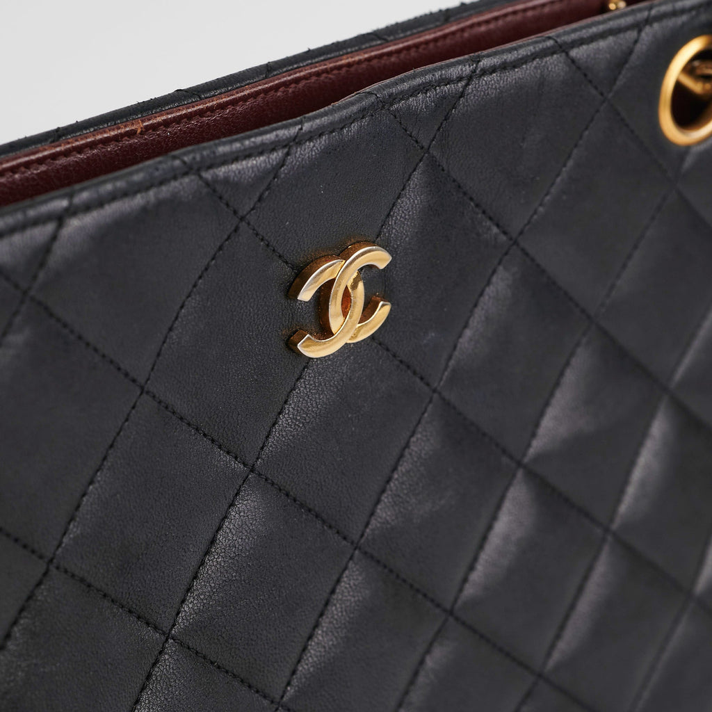 Chanel Vintage CC Locket Chain Tote Bag Black
