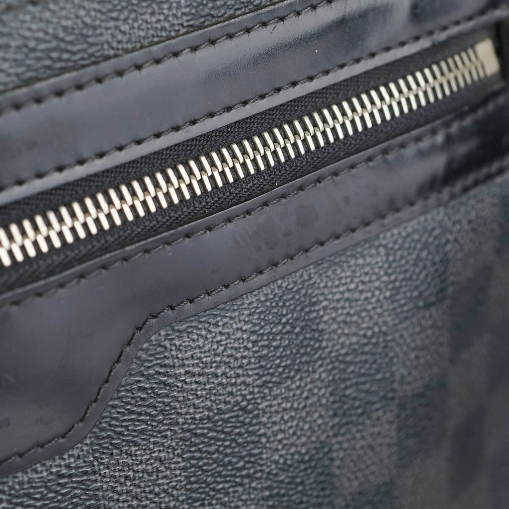 Louis Vuitton Messenger Monogram Shoulder Bag