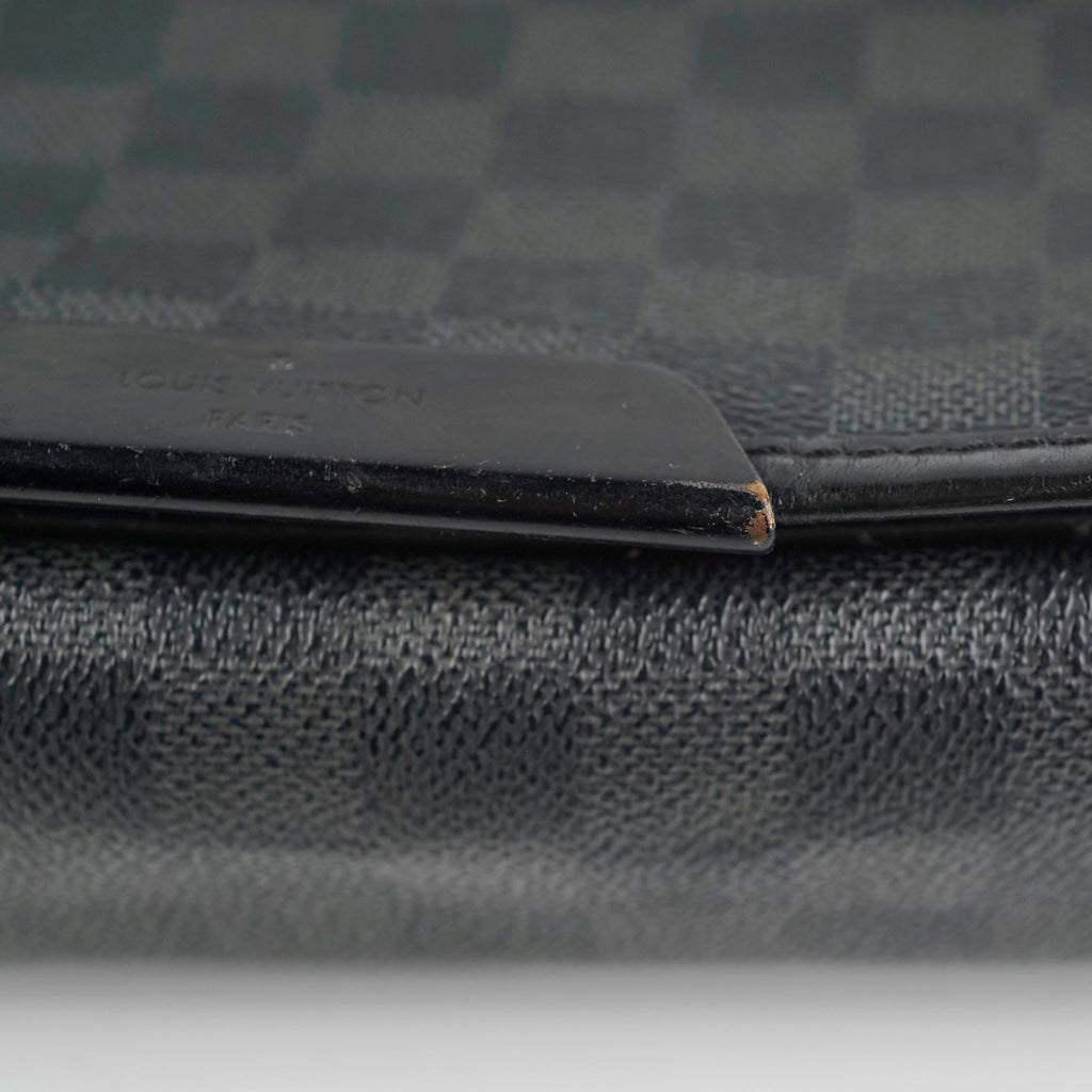 Louis Vuitton Messenger Monogram Shoulder Bag