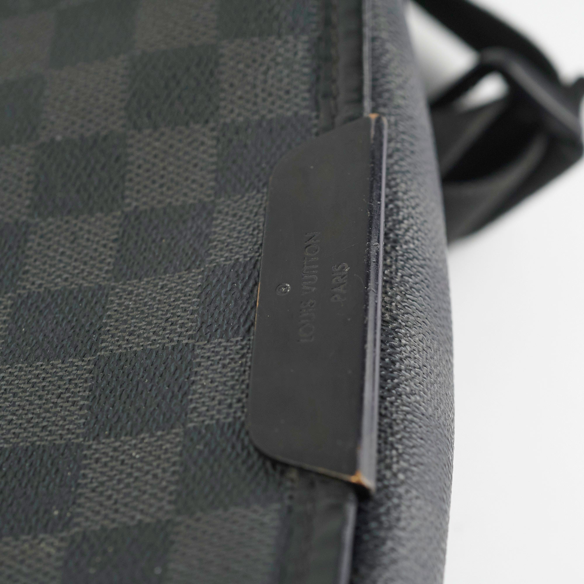 Louis Vuitton Messenger Monogram Shoulder Bag