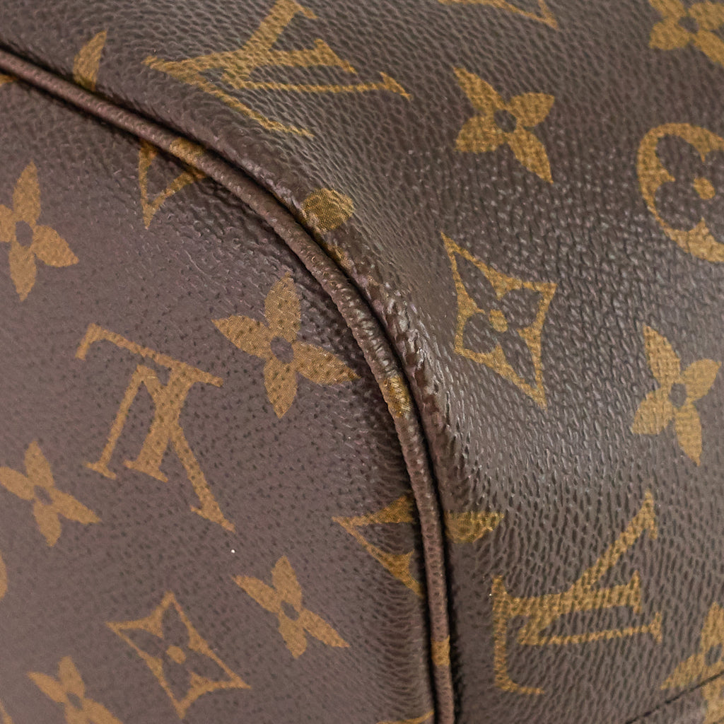 Louis Vuitto Neverfull MM Monogram Canvas Tote Bag