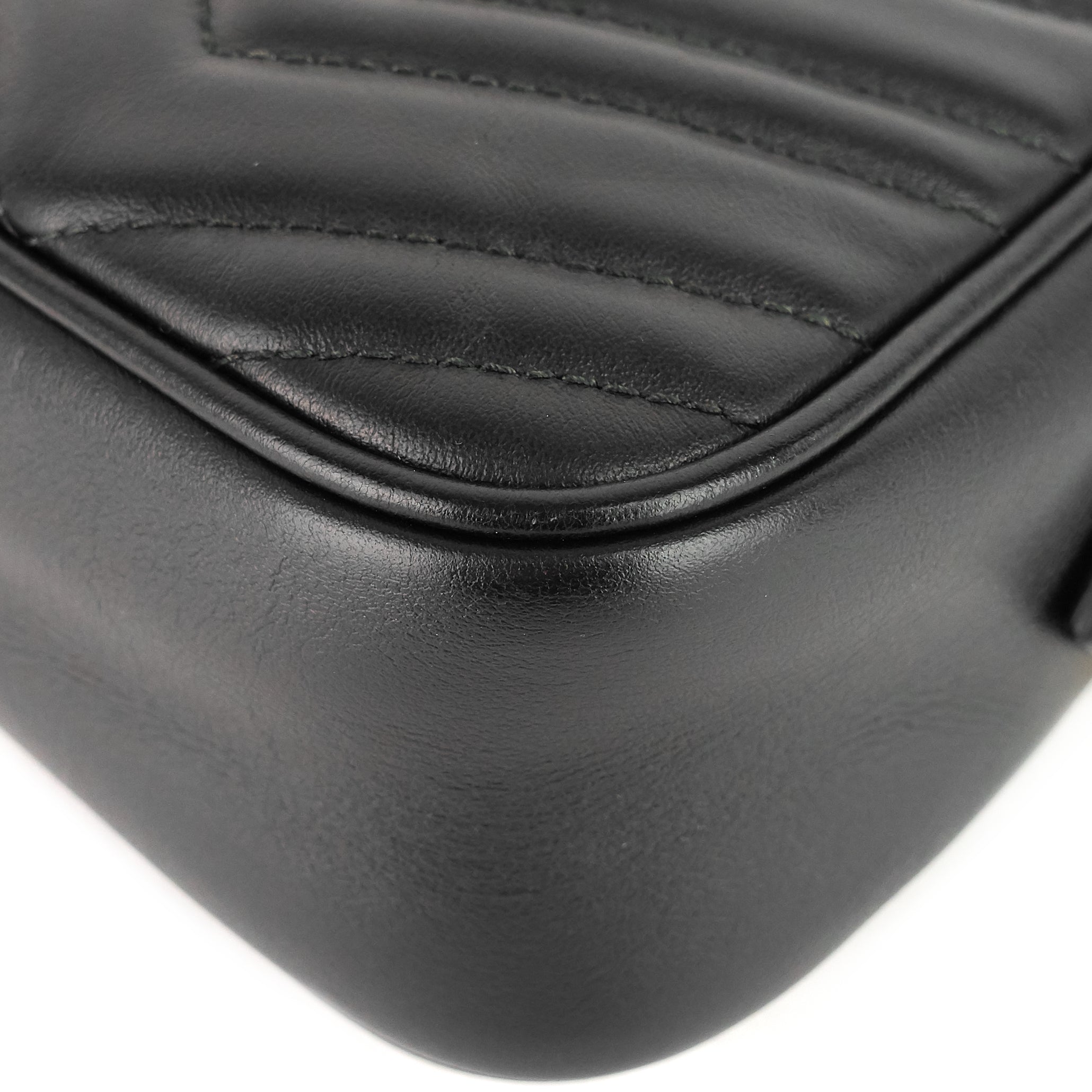 Gucci GG Marmont Small Matelass� Calfskin Shoulder Bag