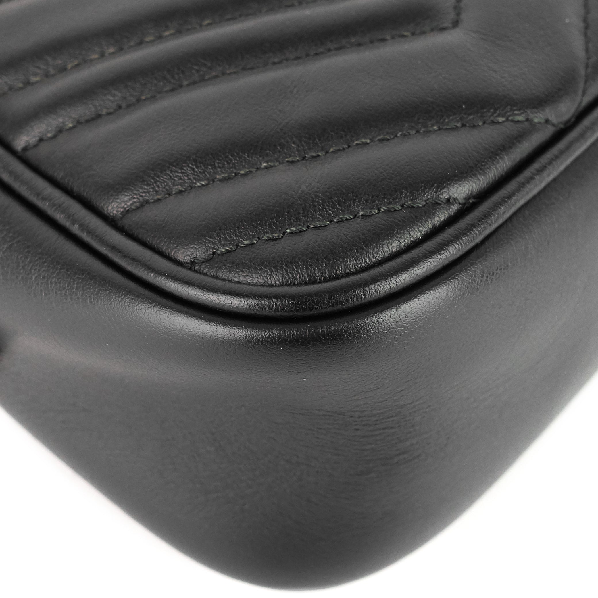 Gucci GG Marmont Small Matelass� Calfskin Shoulder Bag