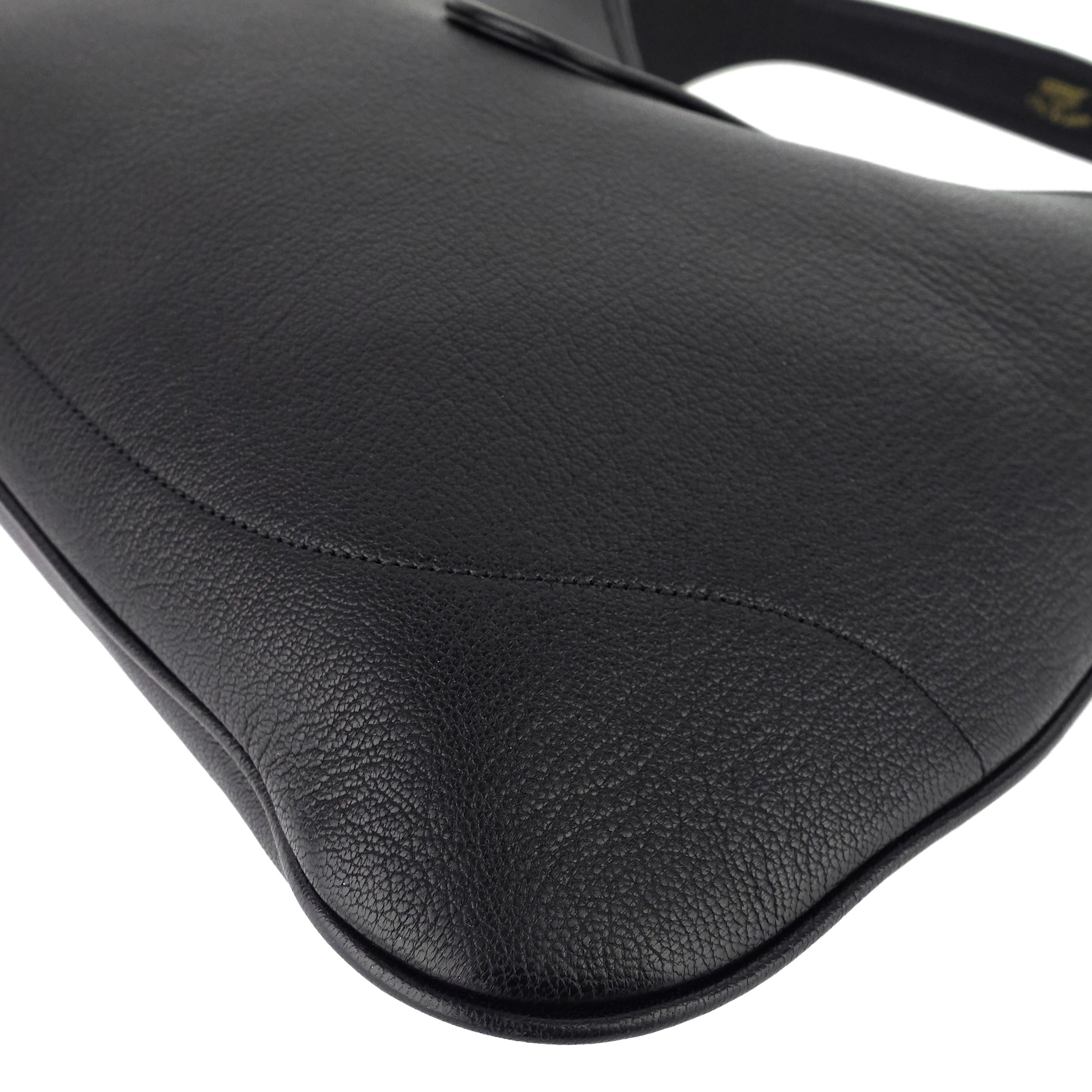 Gucci Aphrodite Medium Leather Shoulder Bag