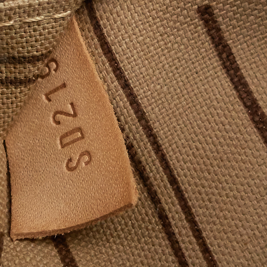 Louis Vuitto Neverfull MM Monogram Canvas Tote Bag