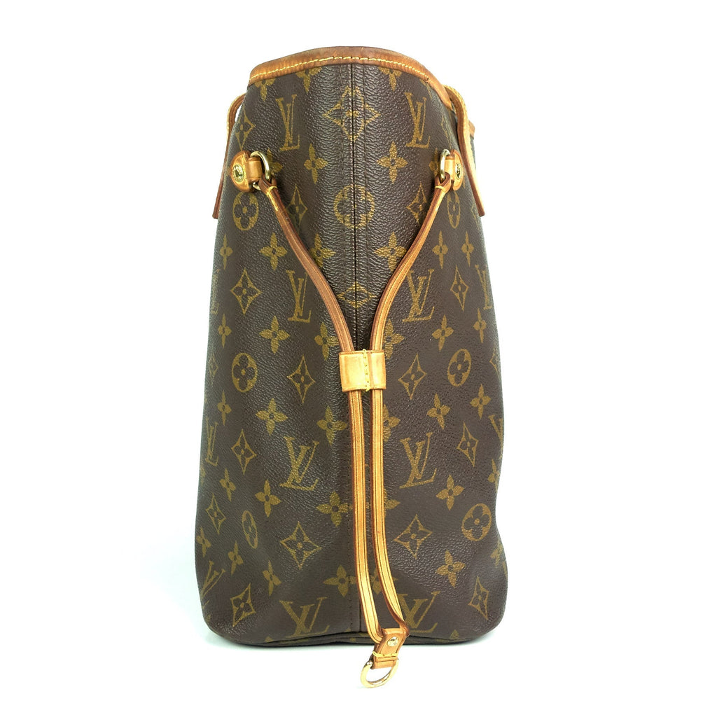 Louis Vuitto Neverfull MM Monogram Canvas Shoulder Bag