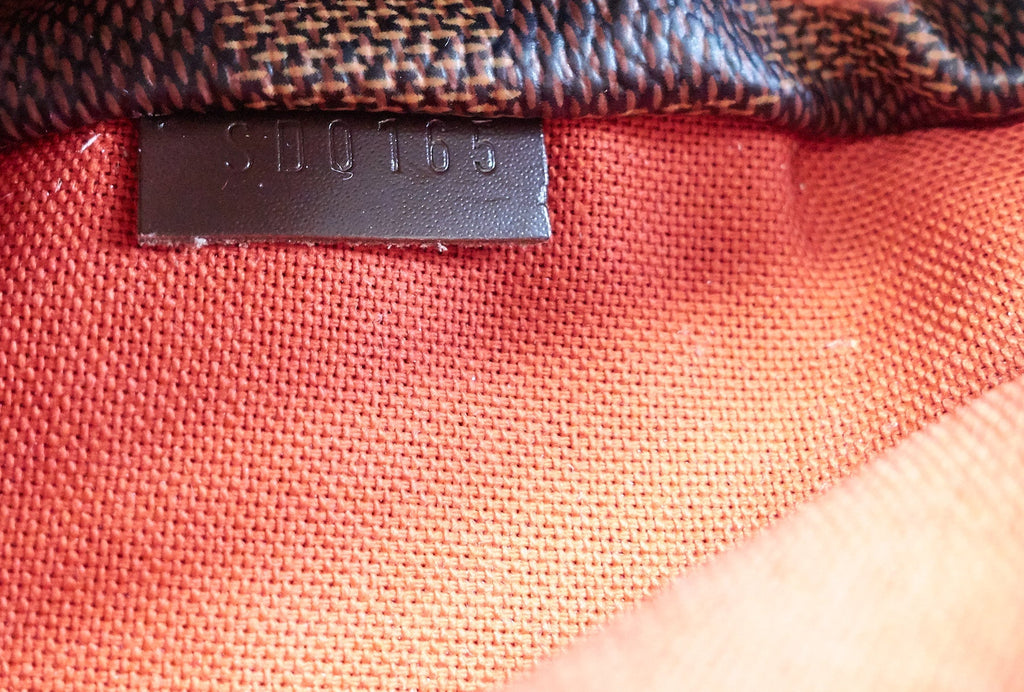 Louis Vuitto Totally MM Damier Ebene Canvas Shoulder Bag