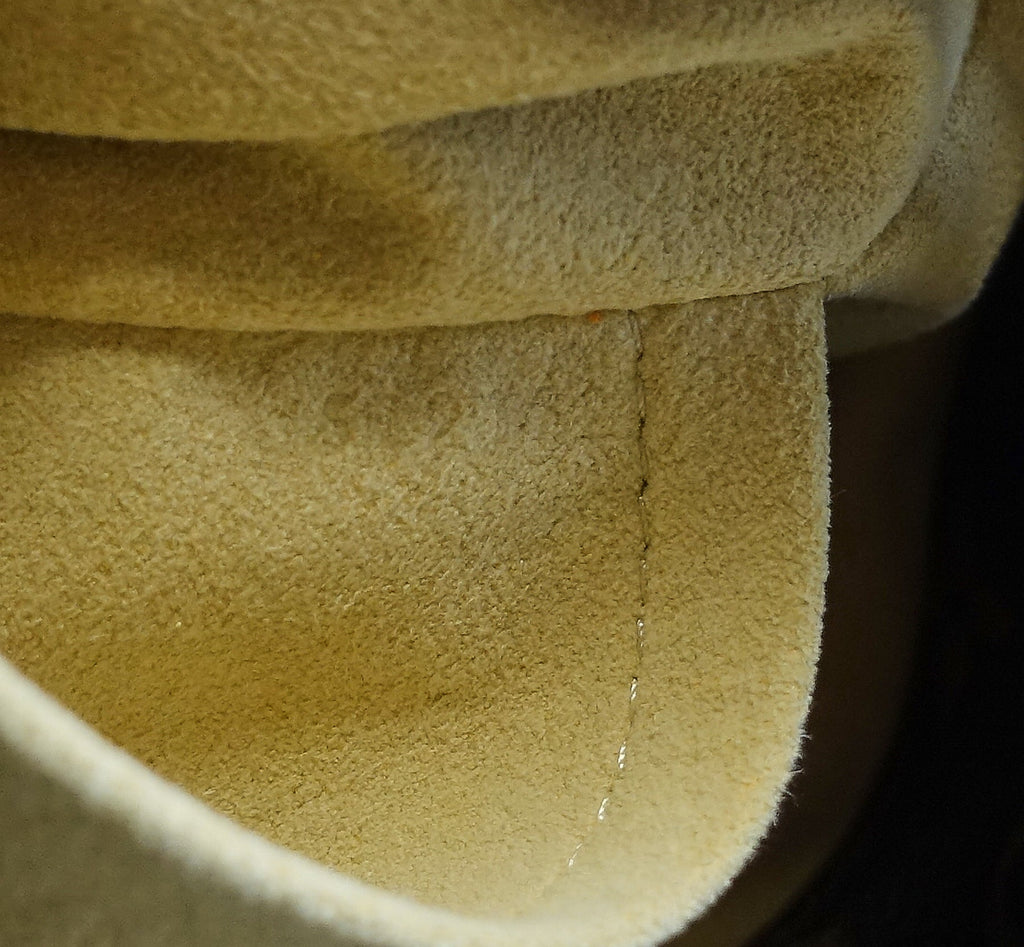Louis Vuitto Artsy MM Monogram Canvas Shoulder Bag