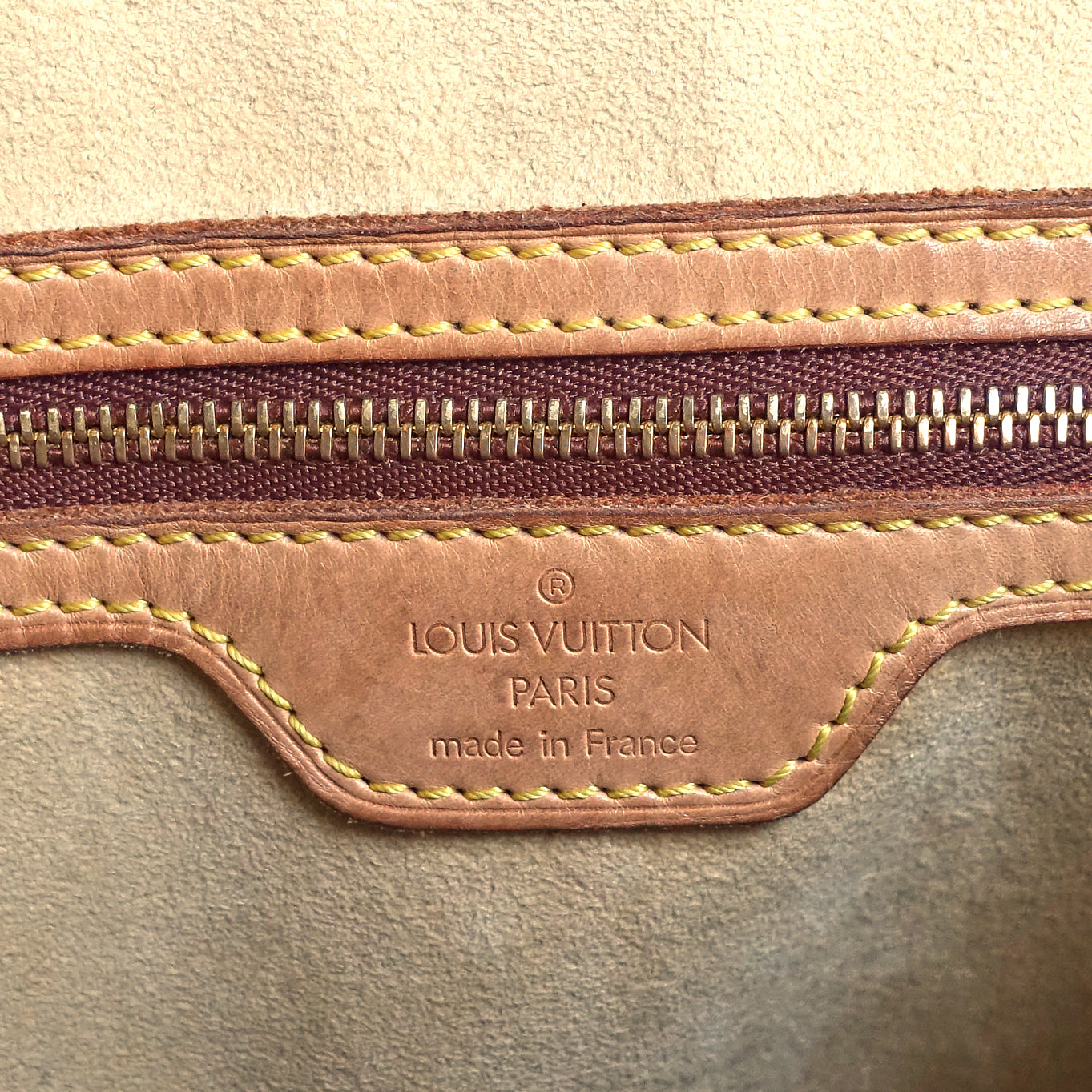 Louis Vuitto Looping GM Monogram Canvas Shoulder Bag