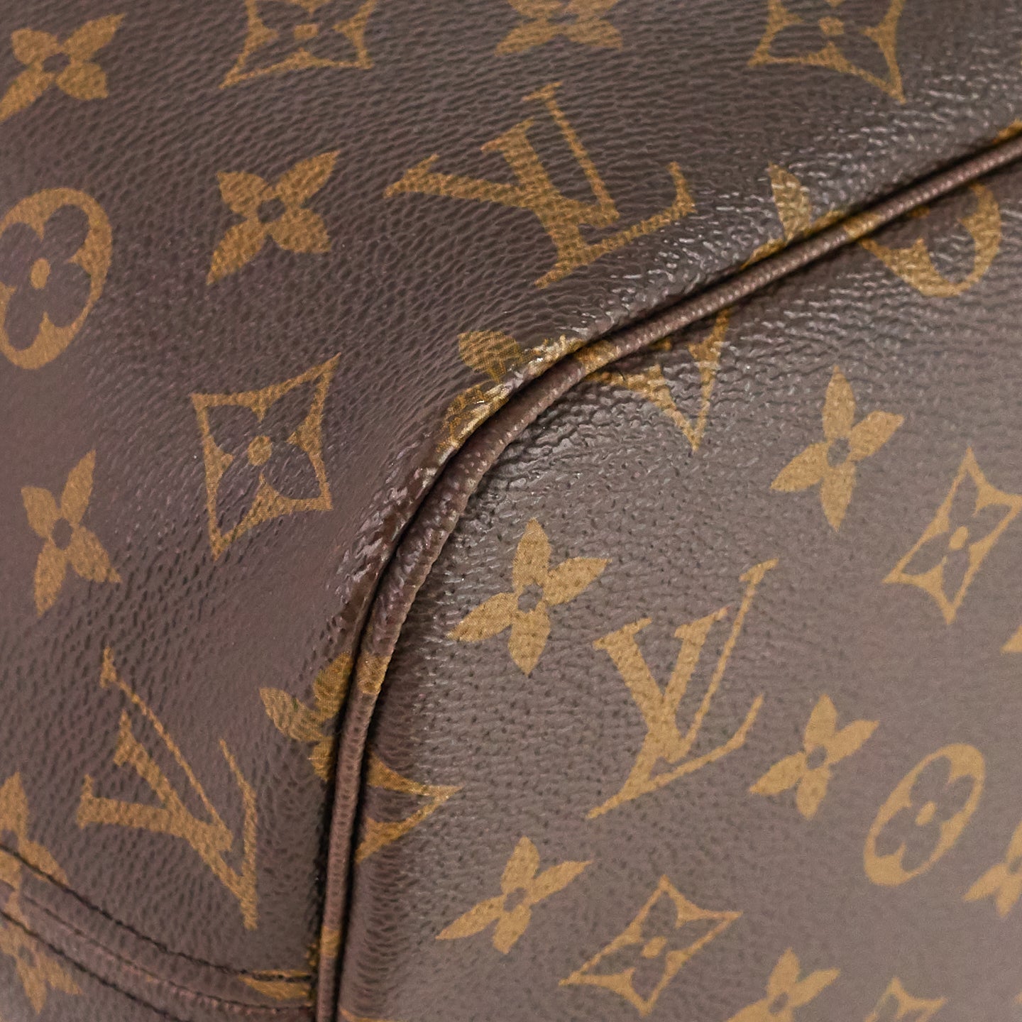 Louis Vuitto Neverfull MM Monogram Canvas Tote Bag